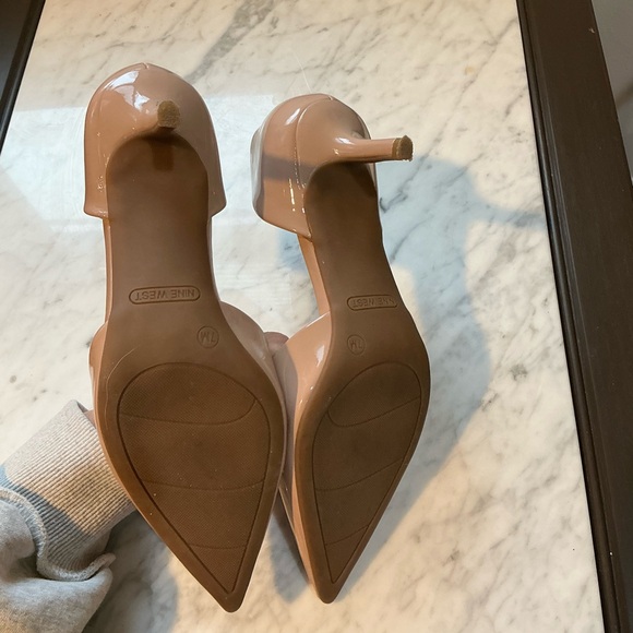 π€ Nine West Patent Leather Tan / Nude Pump Heels - Size 7 - Picture 8 of 9